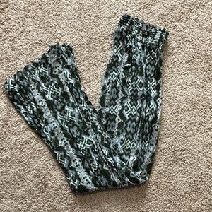 Mossimo Gaucho pants. Size Large